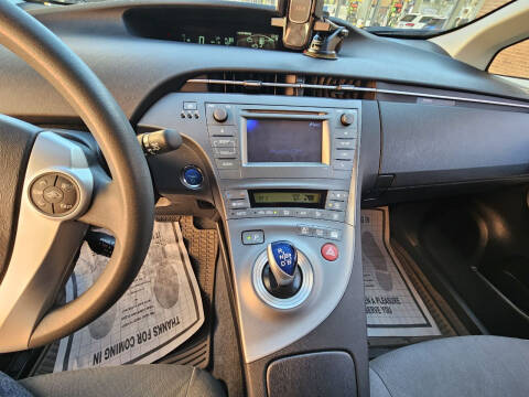 2012 Toyota Prius Two