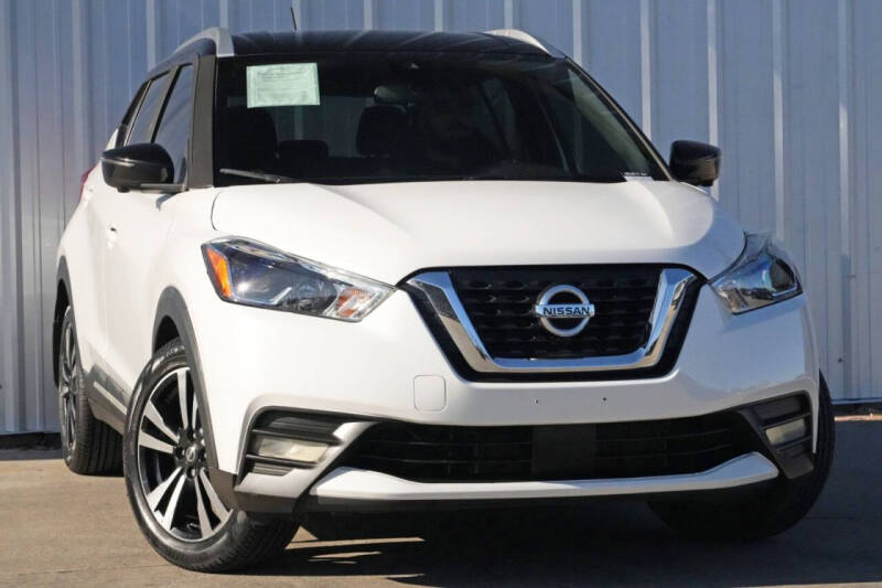 2020 Nissan Kicks SR