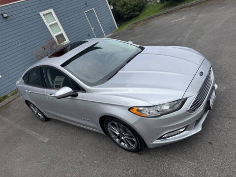 2017 Ford Fusion Hybrid SE