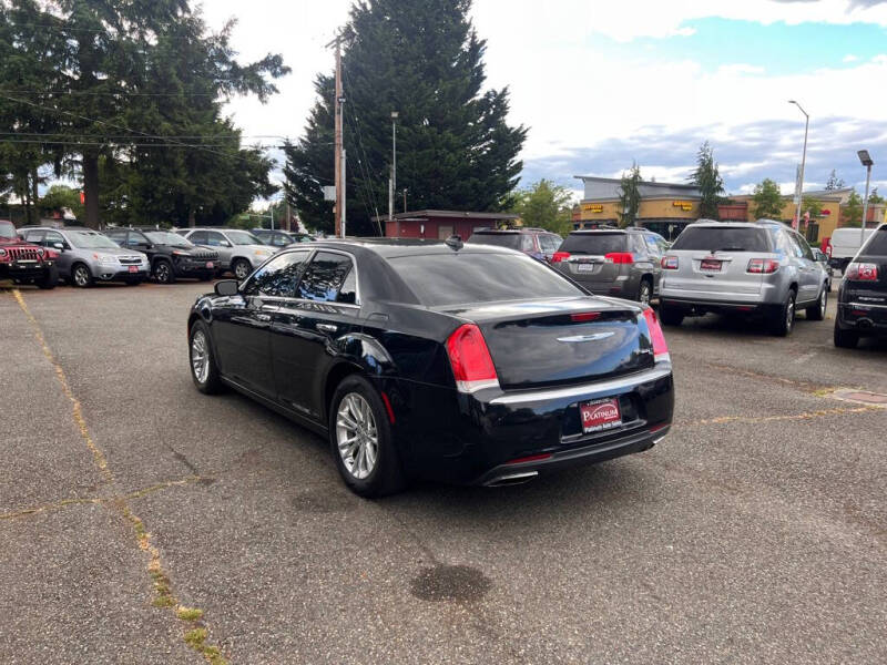 2016 Chrysler 300 C