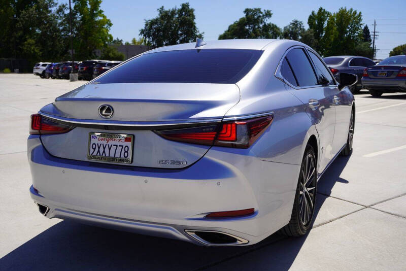2025 Lexus ES 350