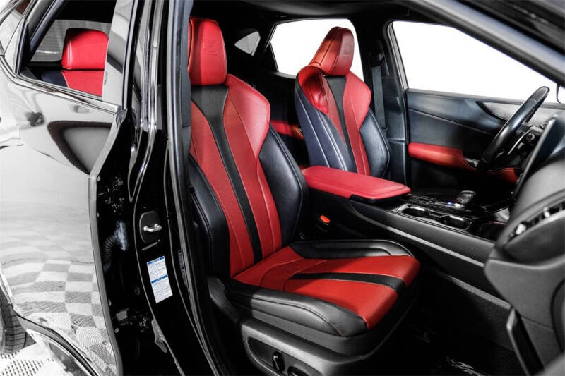 2022 Lexus NX 450h+ F SPORT Handling