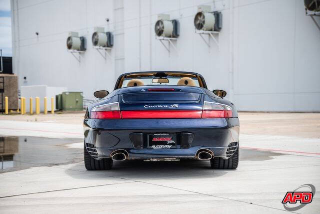 2004 Porsche 911 Carrera 4S