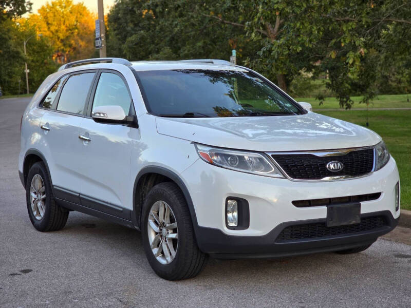 2014 Kia Sorento LX photo 2