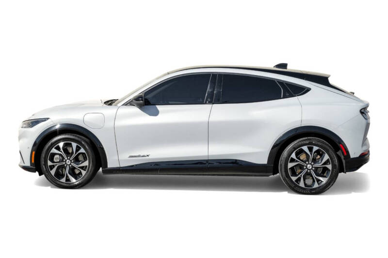 2022 Ford Mustang Mach-E Premium