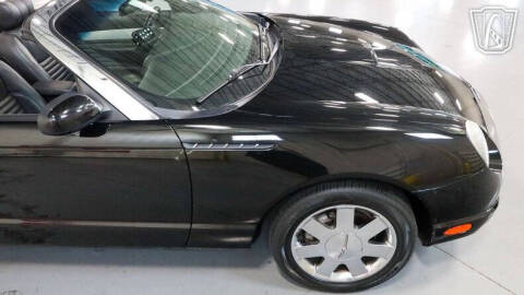 2002 Ford Thunderbird Deluxe