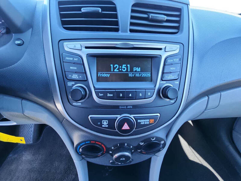 2017 Hyundai Accent SE