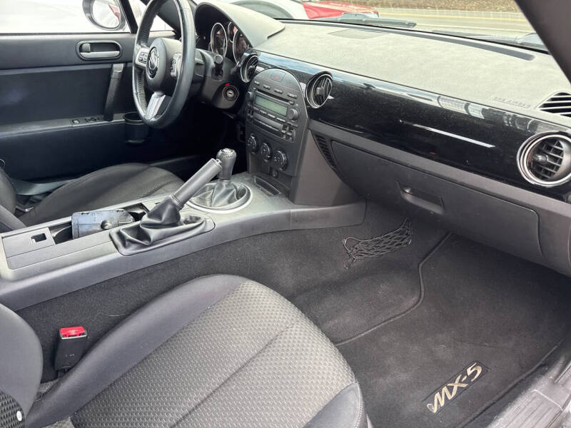 2007 Mazda MX-5 Miata Sport