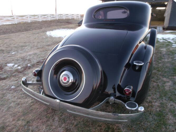 1935 Packard Model 1201