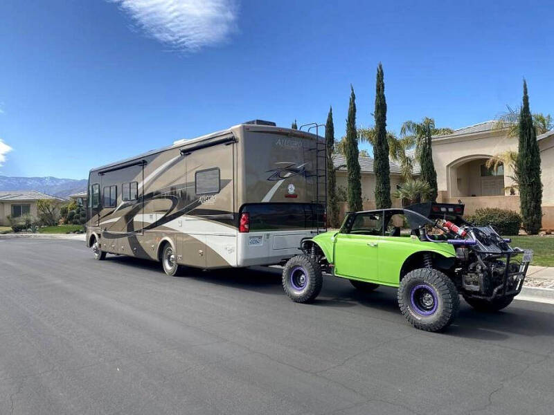 2009 Freightliner MC Chassis