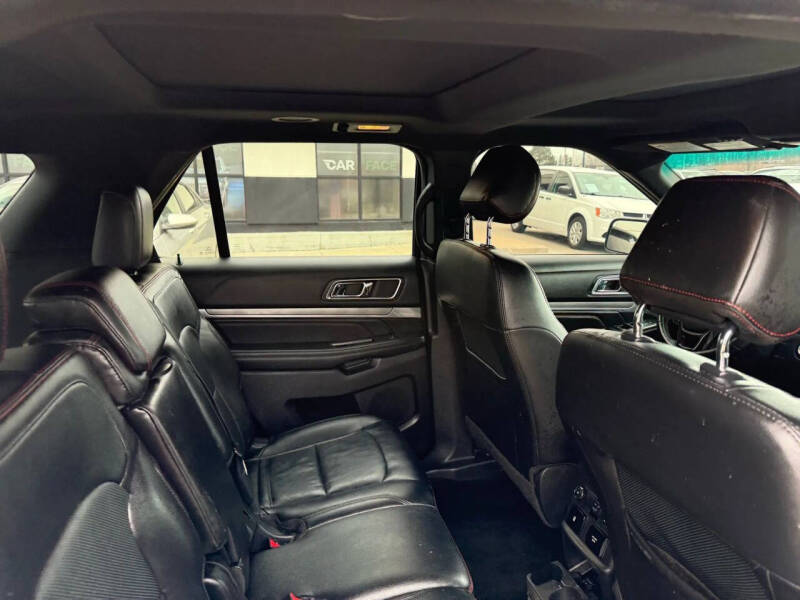 2017 Ford Explorer Sport