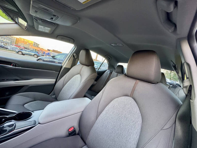 2018 Toyota Camry LE