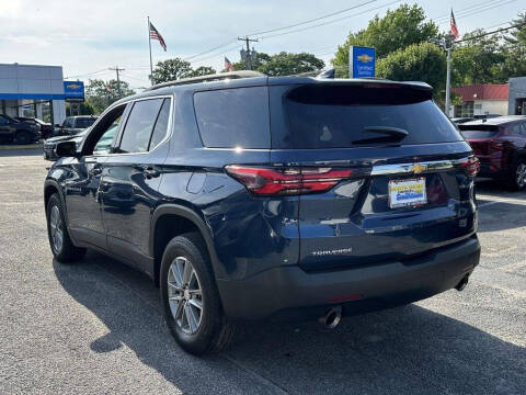 2023 Chevrolet Traverse LT Cloth