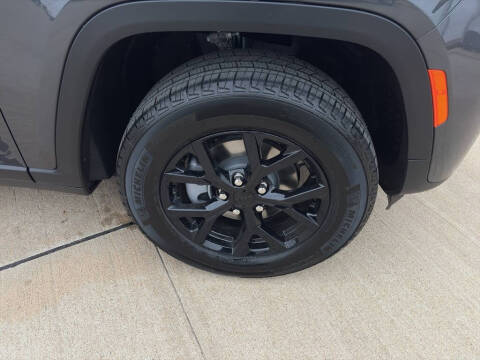 2026 Jeep Grand Cherokee Altitude
