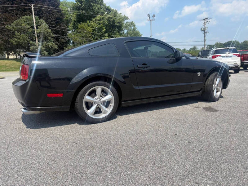 2009 Ford Mustang GT Deluxe