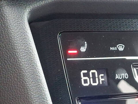 2025 Volkswagen Taos SE 4Motion