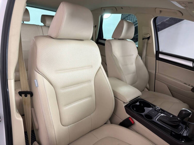 2013 Volkswagen Touareg