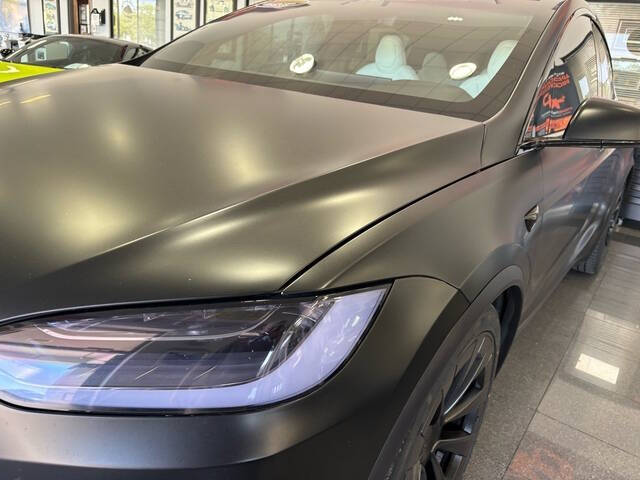 2023 Tesla Model X 13