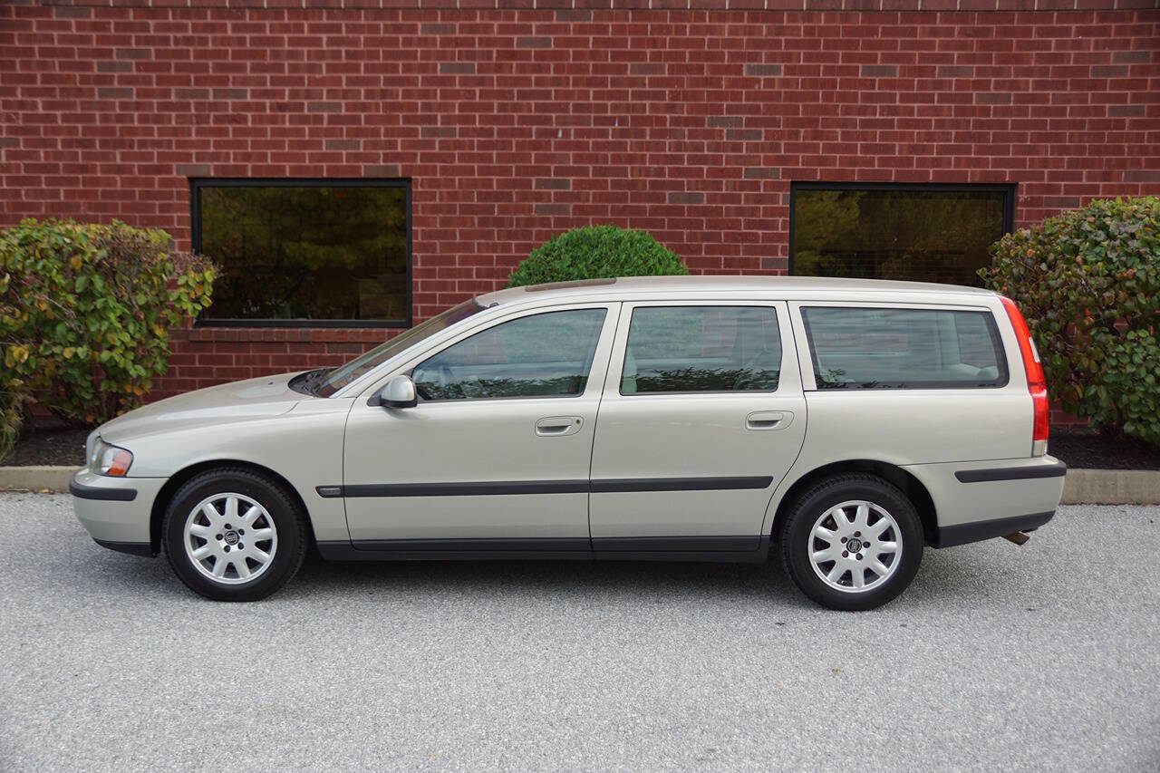 2001 Volvo V70 for sale at Dougherty Automotive in West Chester, PA