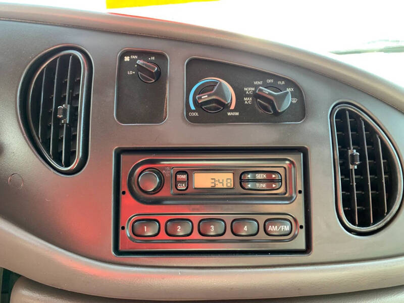 2006 Ford E-Series E-350 SD