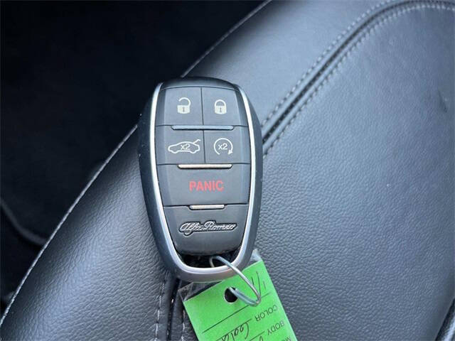 2023 Alfa Romeo Giulia Veloce