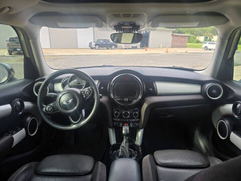 2017 MINI Hardtop 4 Door Cooper