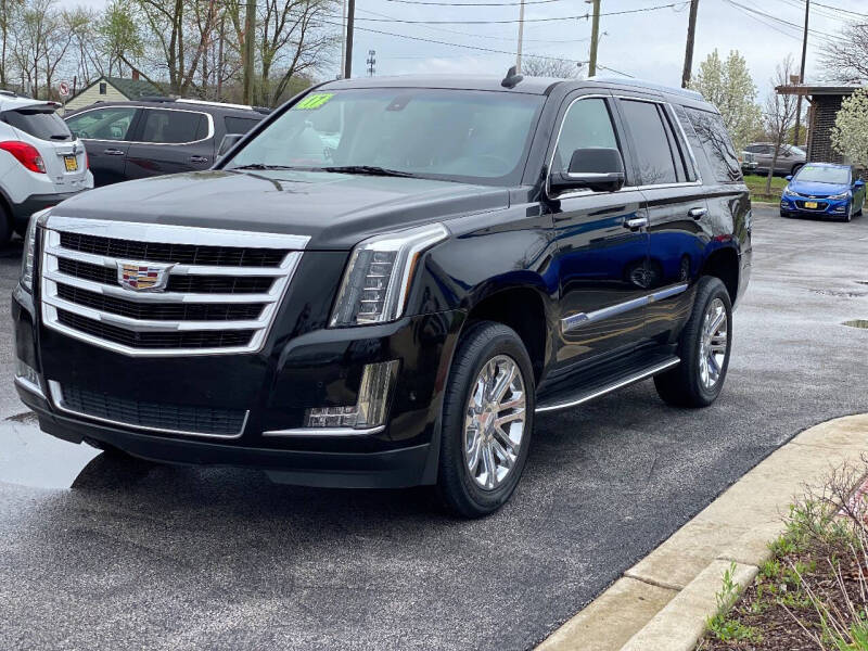 2017 Cadillac Escalade Standard