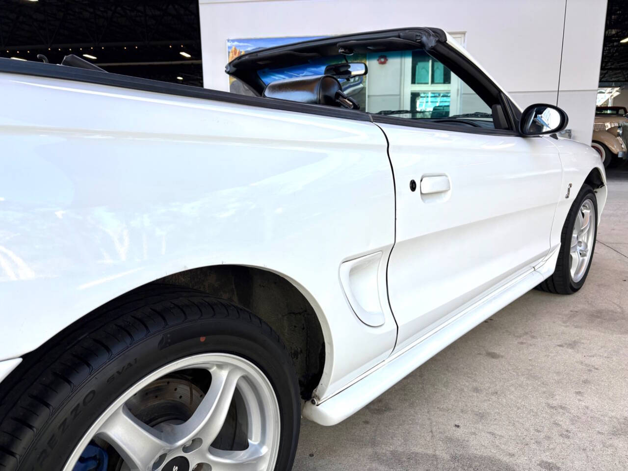 1997 Ford Mustang SVT Cobra 18