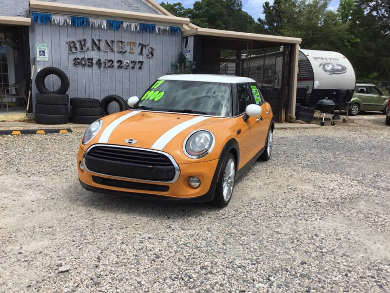 2017 MINI Cooper Base's photo