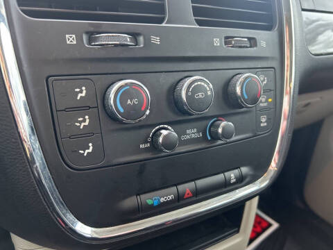 2020 Dodge Grand Caravan SE