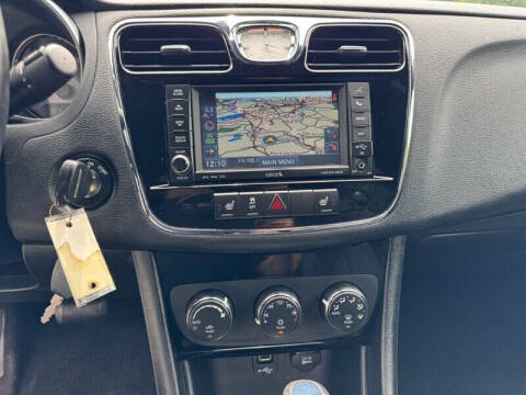 2012 Chrysler 200 Limited