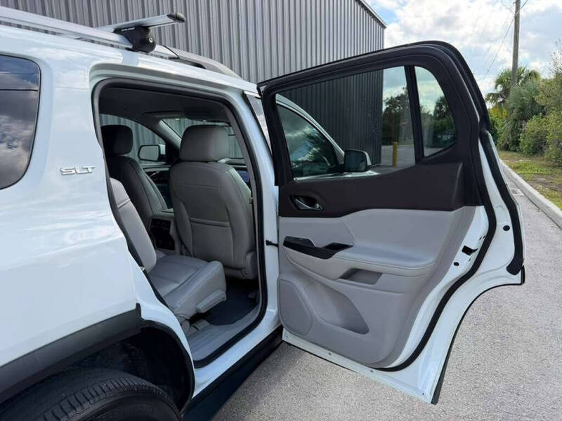 2017 GMC Acadia SLT-1