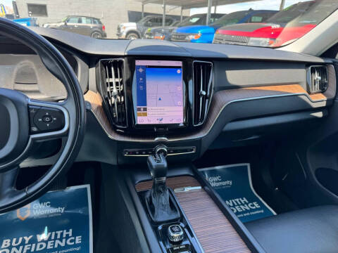 2021 Volvo XC60 T5 Momentum