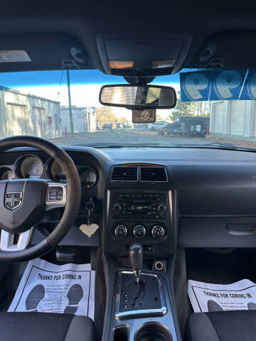 2012 Dodge Challenger SXT