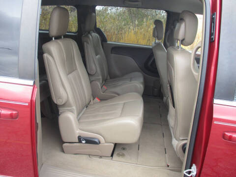 2016 Chrysler Town and Country Touring