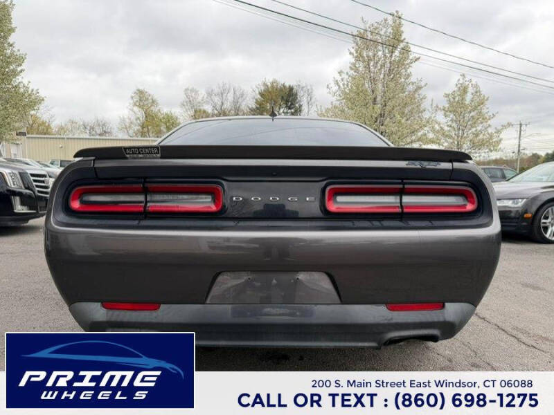 2015 Dodge Challenger SXT