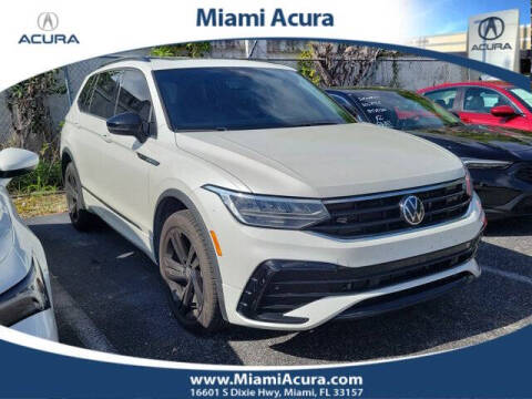 2023 Volkswagen Tiguan SE R-Line Black