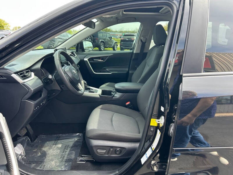 2022 Toyota RAV4 XLE