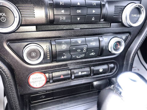 2015 Ford Mustang V6