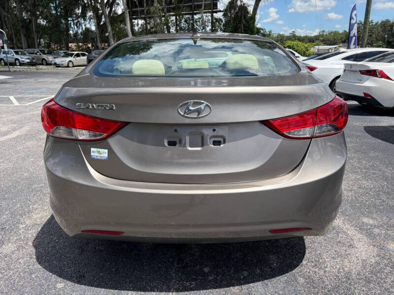 2012 Hyundai Elantra