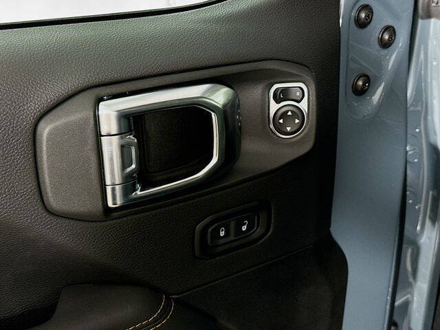 2025 Jeep Gladiator High Tide