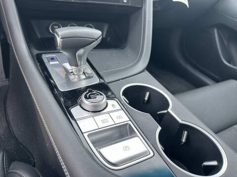 2026 Genesis G70 2.5T Standard