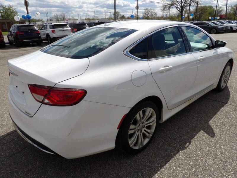 2015 Chrysler 200 Limited