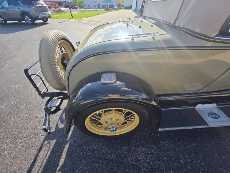 1928 Ford Roadster