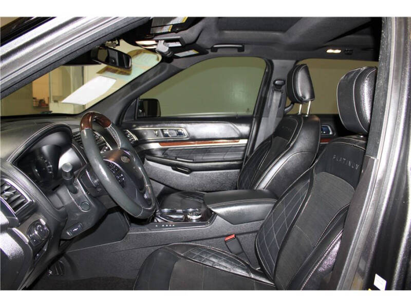 2018 Ford Explorer Platinum