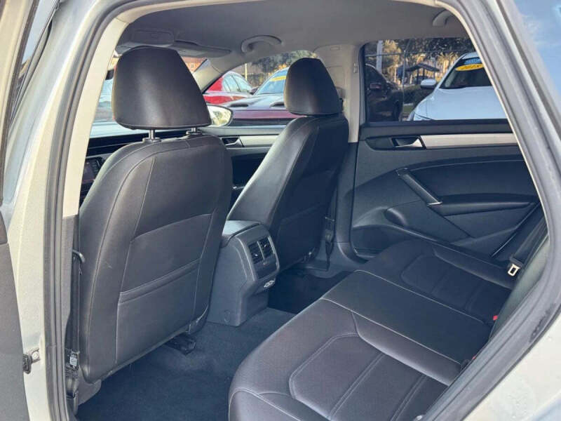 2020 Volkswagen Passat SE