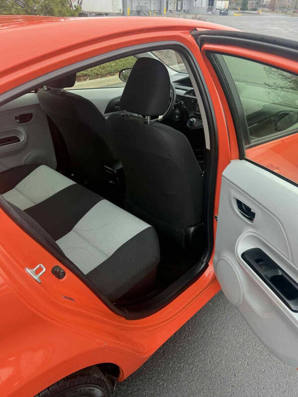 2014 Toyota Prius c One