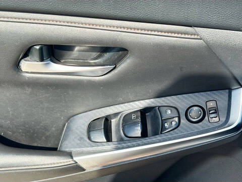 2023 Nissan Sentra SR