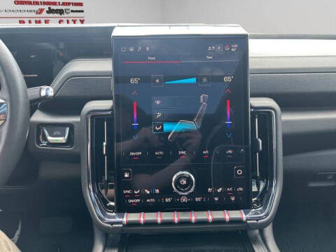 2025 GMC Yukon AT4 Ultimate