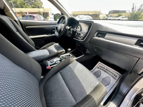 2018 Mitsubishi Outlander SE